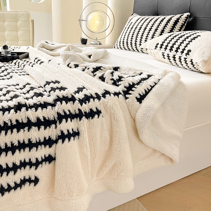 91家纺网 家纺一手货源 找家纺 可恩欣 2025新款舒棉绒提花双层毛毯-留白-羽墨西雅黑