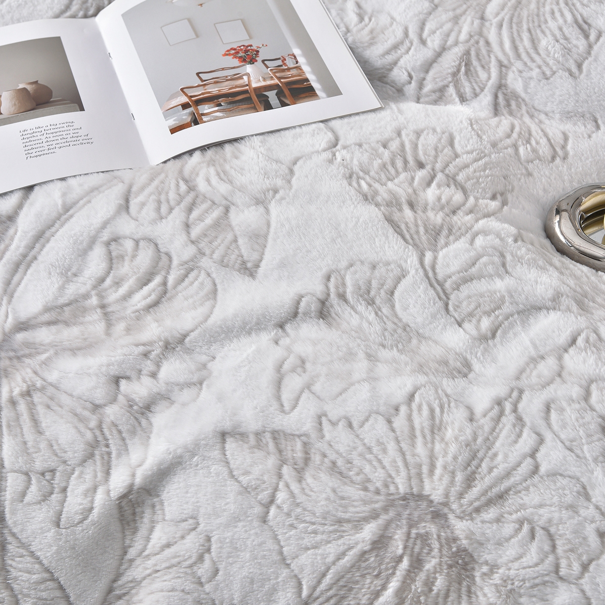 91家纺网 家纺一手货源 找家纺 （总）吾诺家居 320克深雕兔毛绒四件套牛奶绒四件套兔毛四件套 兔毛包边四件套