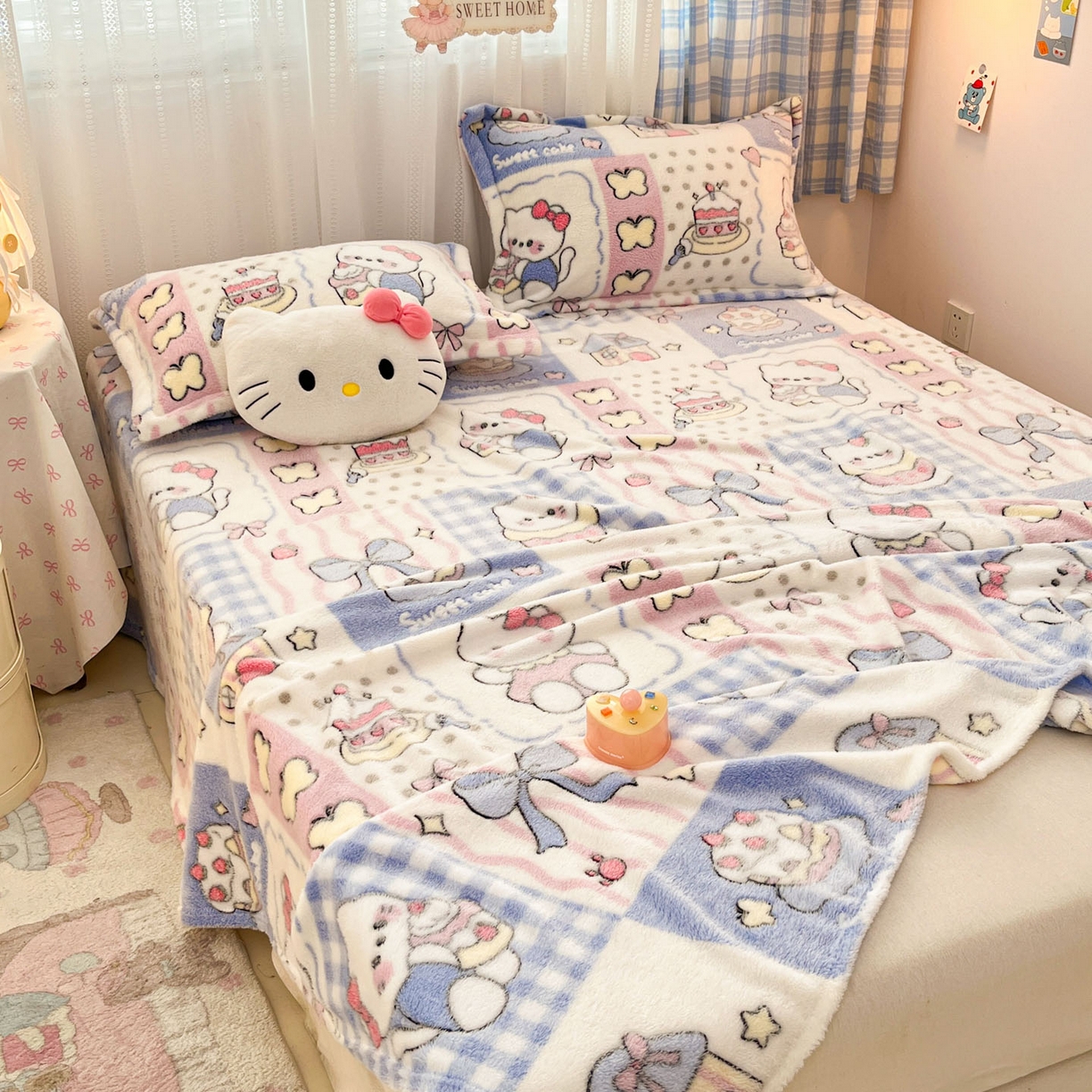 91家纺网 家纺一手货源 找家纺 川悦生活 2025新款高克重双面雪花绒印花毛毯三件套 毛毯小喵甜心