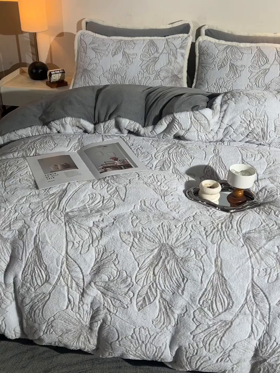 91家纺网 家纺一手货源 找家纺 （总）吾诺家居 320克深雕兔毛绒四件套牛奶绒四件套兔毛四件套 兔毛包边四件套