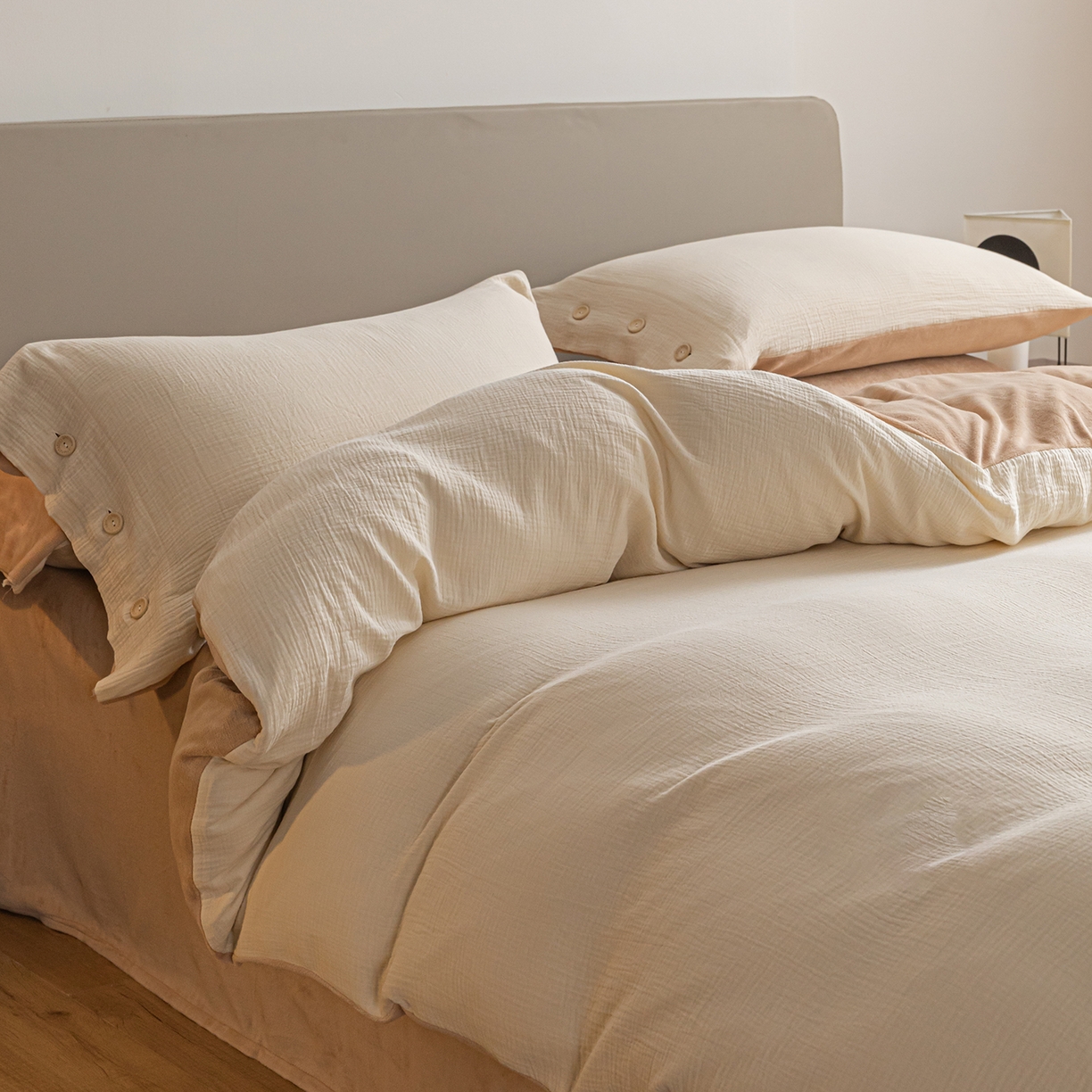 91家纺网 家纺一手货源 找家纺 （总）吾诺家居 吾诺 棉加绒系列 全棉泡泡双层纱加牛奶绒四件套 棉拼绒四件套 棉加绒四件套全棉A类