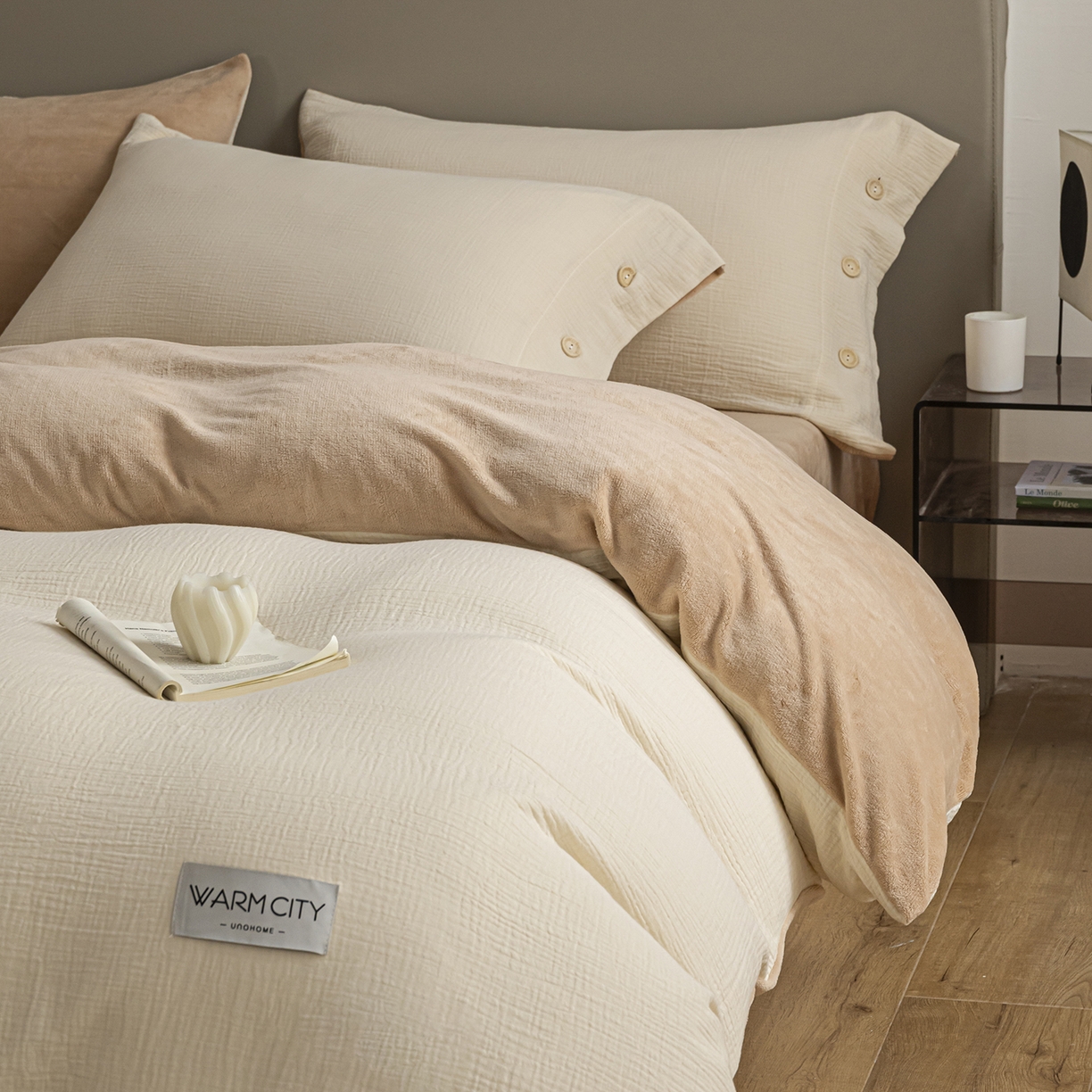 91家纺网 家纺一手货源 找家纺 吾诺家居 吾诺 棉加绒系列 全棉泡泡双层纱加牛奶绒四件套 棉拼绒四件套 棉加绒四件套全棉A类 奶昔白-米金