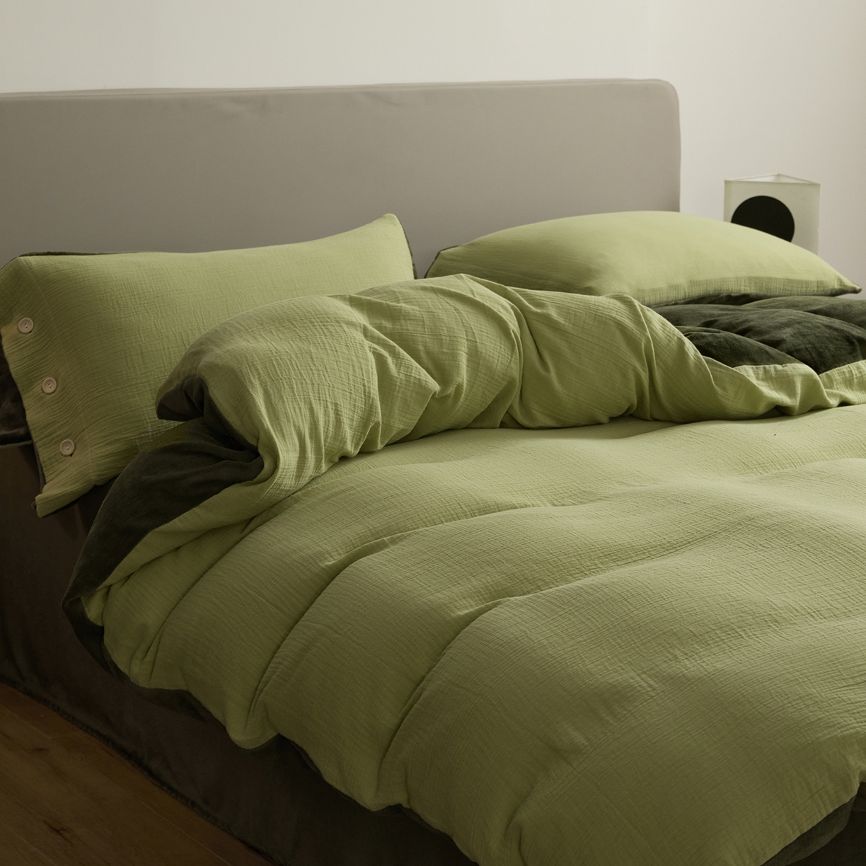 91家纺网 家纺一手货源 找家纺 吾诺家居 吾诺 棉加绒系列 全棉泡泡双层纱加牛奶绒四件套 棉拼绒四件套 棉加绒四件套全棉A类 果绿-橄榄绿