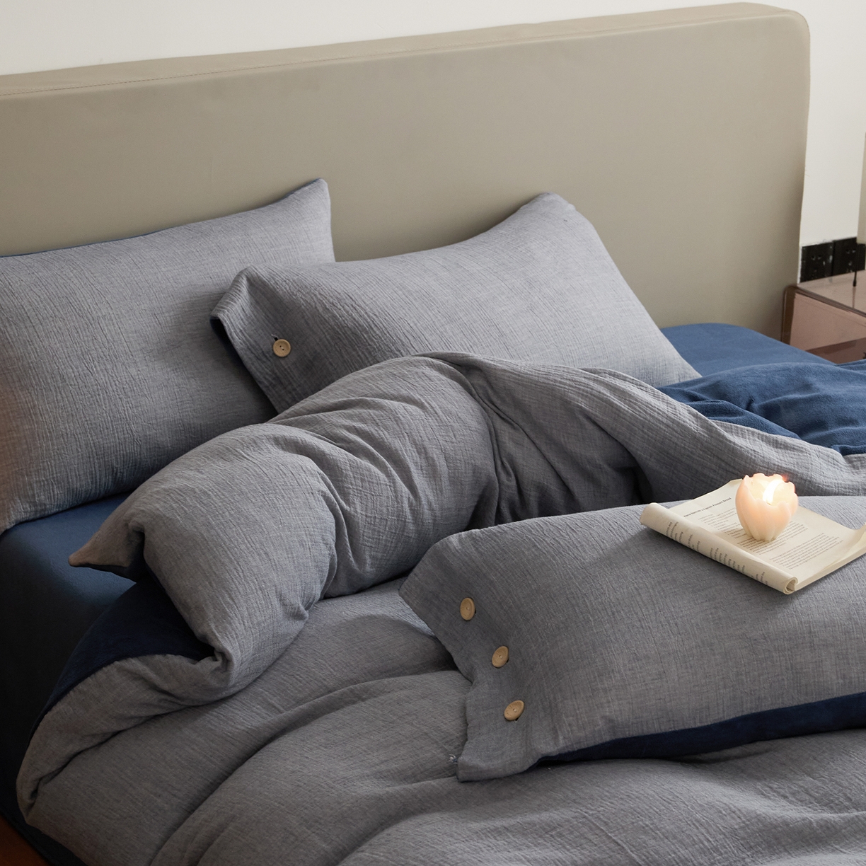 91家纺网 家纺一手货源 找家纺 吾诺家居 吾诺 棉加绒系列 全棉泡泡双层纱加牛奶绒四件套 棉拼绒四件套 棉加绒四件套全棉A类 复古蓝-宝蓝