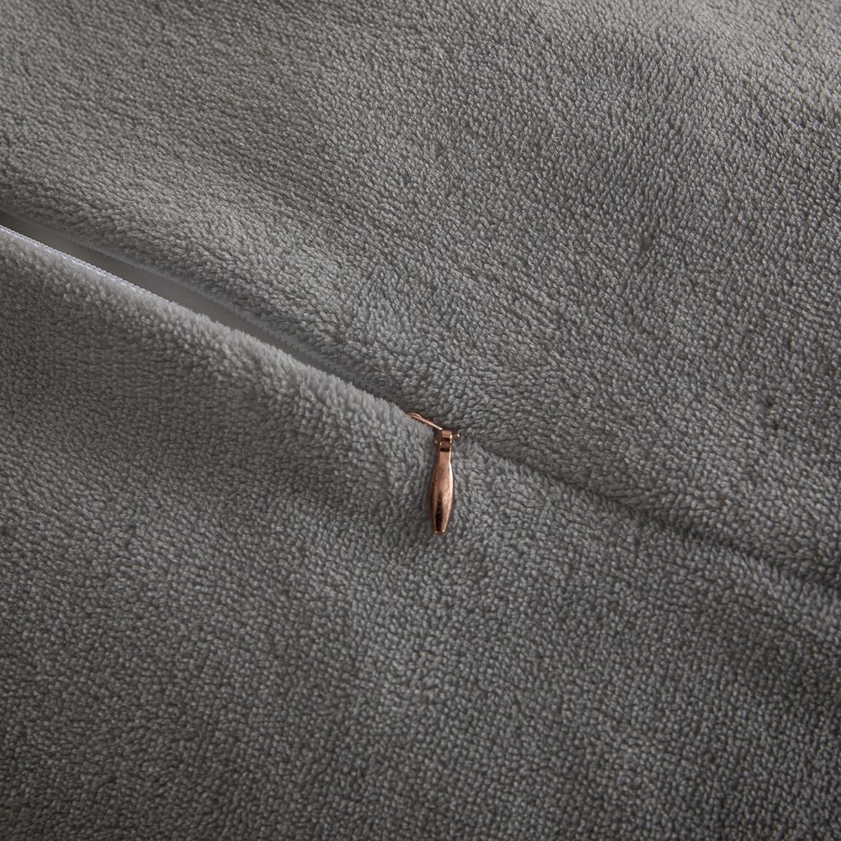 91家纺网 家纺一手货源 找家纺 吾诺家居 吾诺 棉加绒系列 全棉泡泡双层纱加牛奶绒四件套 棉拼绒四件套 棉加绒四件套全棉A类 樱花粉-浅灰