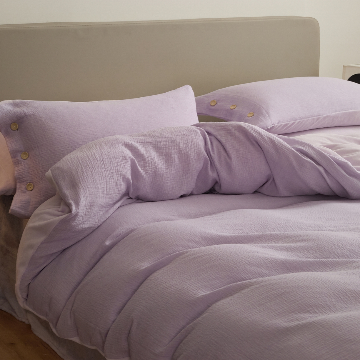 91家纺网 家纺一手货源 找家纺 吾诺家居 吾诺 棉加绒系列 全棉泡泡双层纱加牛奶绒四件套 棉拼绒四件套 棉加绒四件套全棉A类 梦幻紫-浅紫