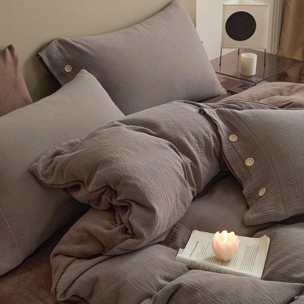 91家纺网 家纺一手货源 找家纺 吾诺家居 吾诺 棉加绒系列 全棉泡泡双层纱加牛奶绒四件套 棉拼绒四件套 棉加绒四件套全棉A类 深卡其-可可棕