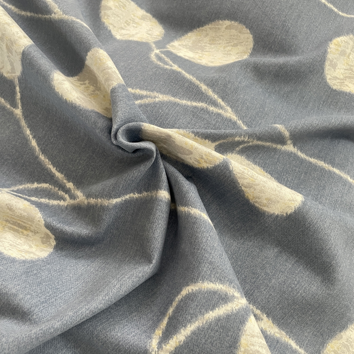 91家纺网 家纺一手货源 找家纺 仟岸家纺 2025新款亲肤舒适全棉磨毛四件套系列 向云端 灰