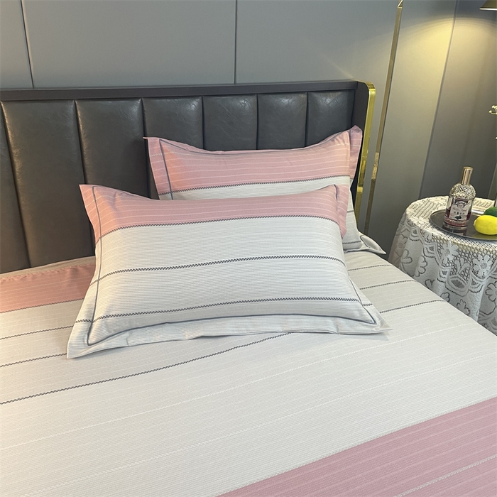 91家纺网 家纺一手货源 找家纺 仟岸家纺 2025新款亲肤舒适全棉磨毛四件套系列 奇诺之旅 粉