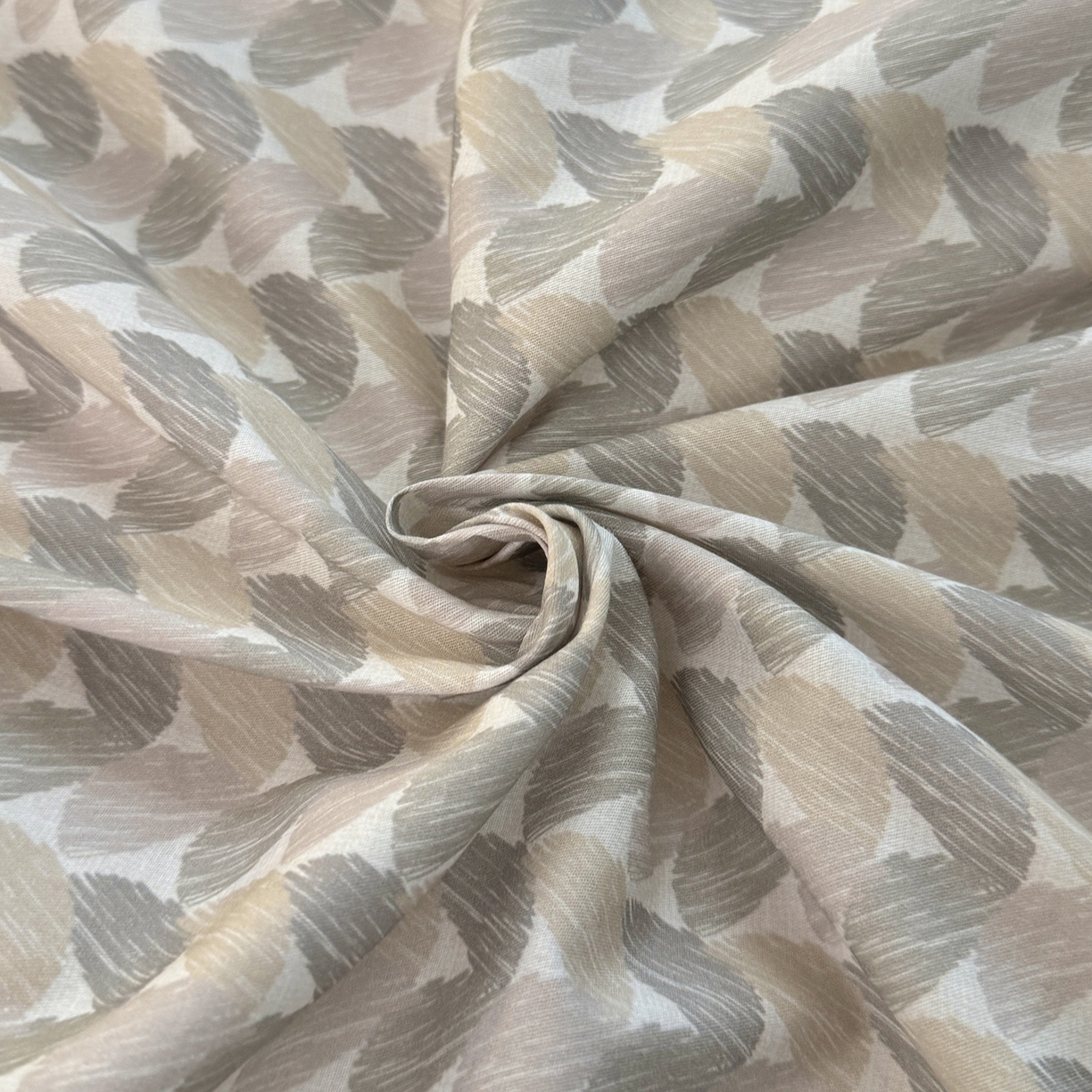 91家纺网 家纺一手货源 找家纺 仟岸家纺 2025新款亲肤舒适全棉磨毛四件套系列 尤克里里