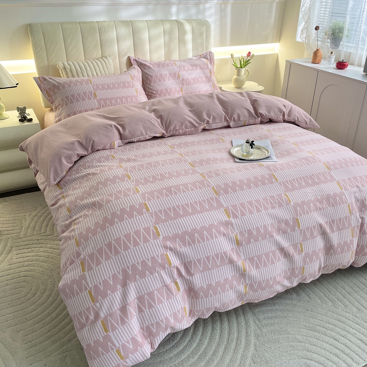 91家纺网 家纺一手货源 找家纺 仟岸家纺 2025新款亲肤舒适全棉磨毛四件套系列 西亚粉