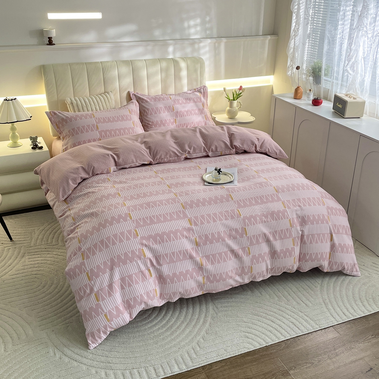 91家纺网 家纺一手货源 找家纺 仟岸家纺 2025新款亲肤舒适全棉磨毛四件套系列 西亚粉