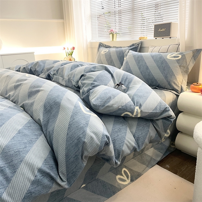 91家纺网 家纺一手货源 找家纺 仟岸家纺 2025新款亲肤舒适全棉磨毛四件套系列 一心一意蓝