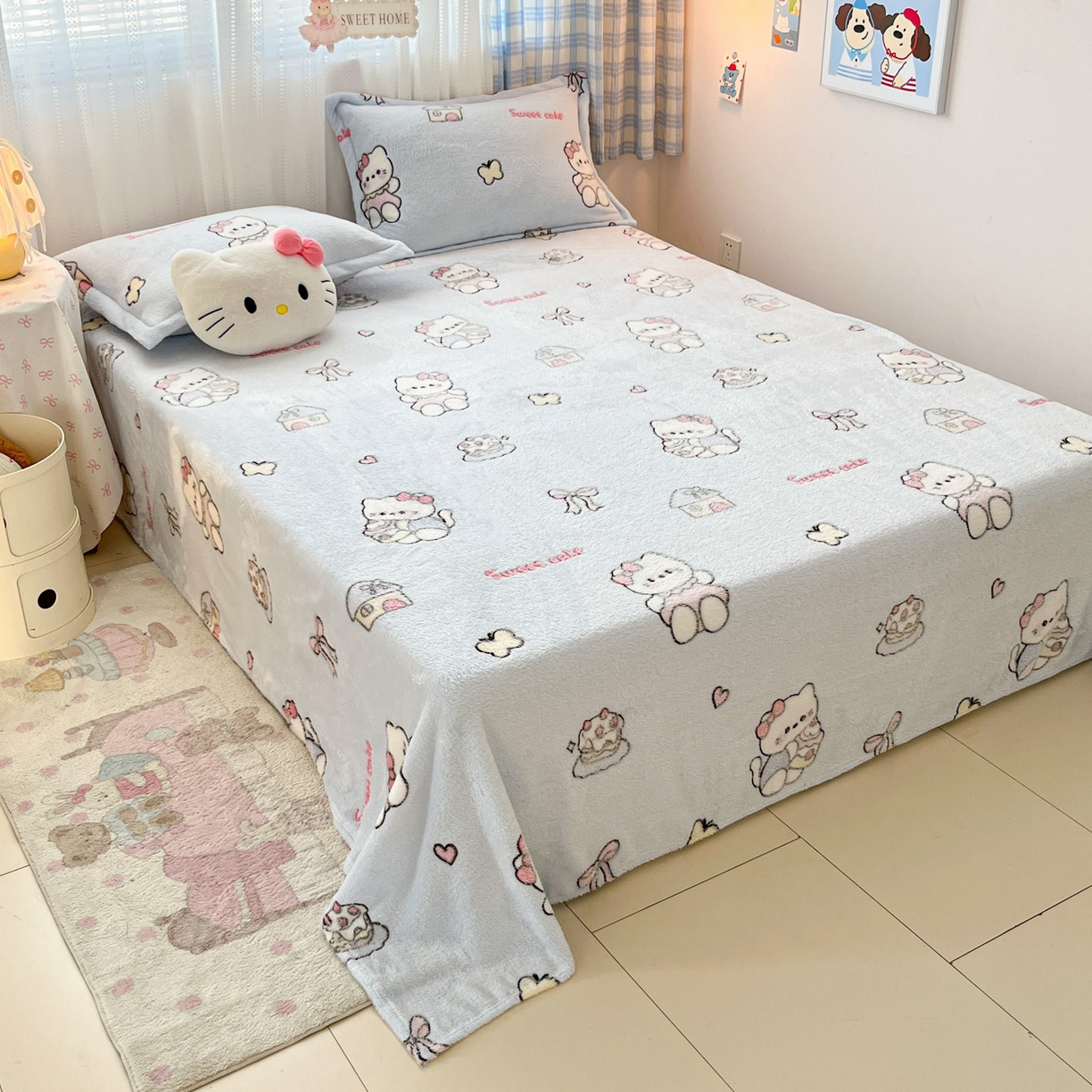 91家纺网 家纺一手货源 找家纺 川悦生活 2025新款高克重双面雪花绒印花毛毯三件套 毛毯幸运小咪