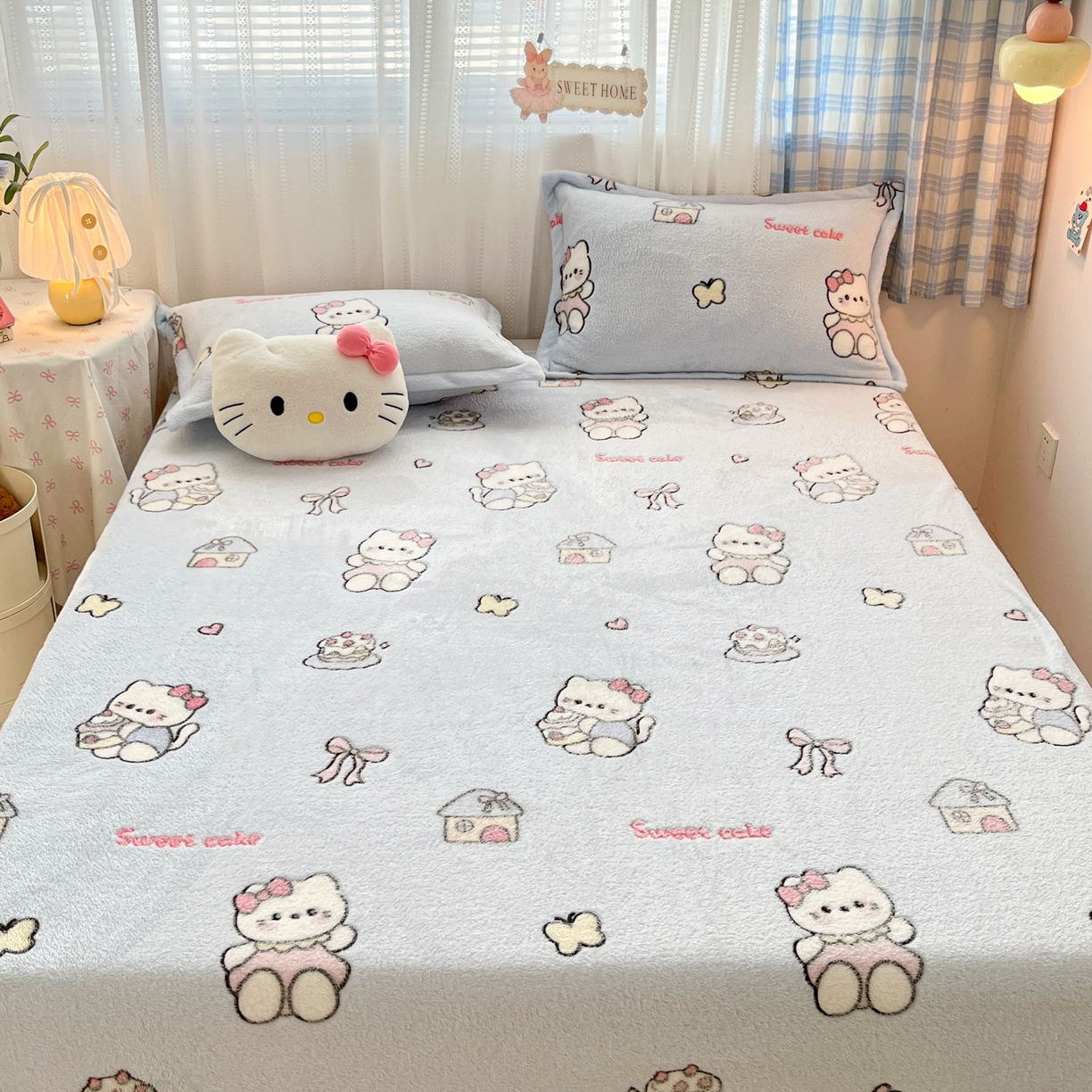 91家纺网 家纺一手货源 找家纺 川悦生活 2025新款高克重双面雪花绒印花毛毯三件套 毛毯幸运小咪