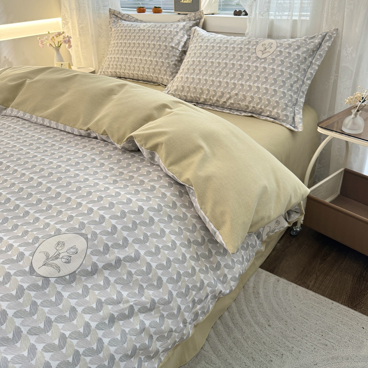 91家纺网 家纺一手货源 找家纺 仟岸家纺 2025新款亲肤舒适全棉磨毛四件套系列 尤克里里