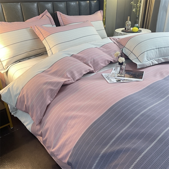 91家纺网 家纺一手货源 找家纺 仟岸家纺 2025新款亲肤舒适全棉磨毛四件套系列 奇诺之旅 粉