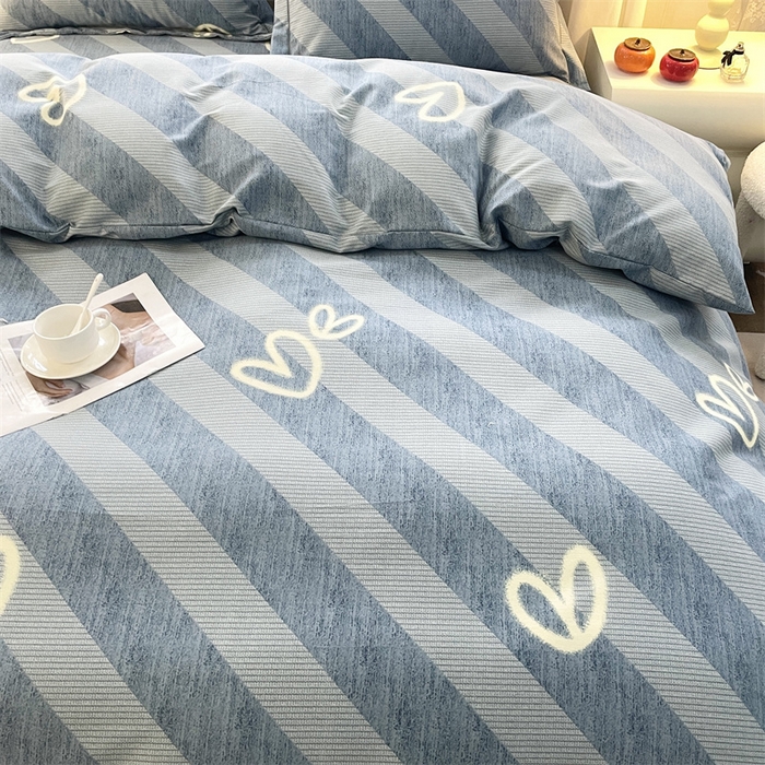 91家纺网 家纺一手货源 找家纺 仟岸家纺 2025新款亲肤舒适全棉磨毛四件套系列 一心一意蓝