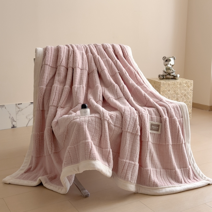 91家纺网 家纺一手货源 找家纺 慕木家纺 2025新款A类高克重提花云熙绒双面绒毛毯系列（跨境热款抽空压缩）提供买家秀 云熙毯-豆沙粉