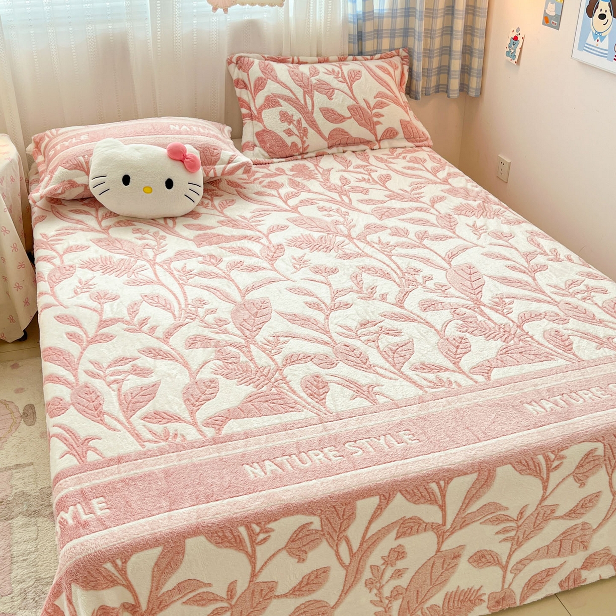 91家纺网 家纺一手货源 找家纺 川悦生活 2025新款高克重双面雪花绒印花毛毯三件套 毛毯月桂-粉