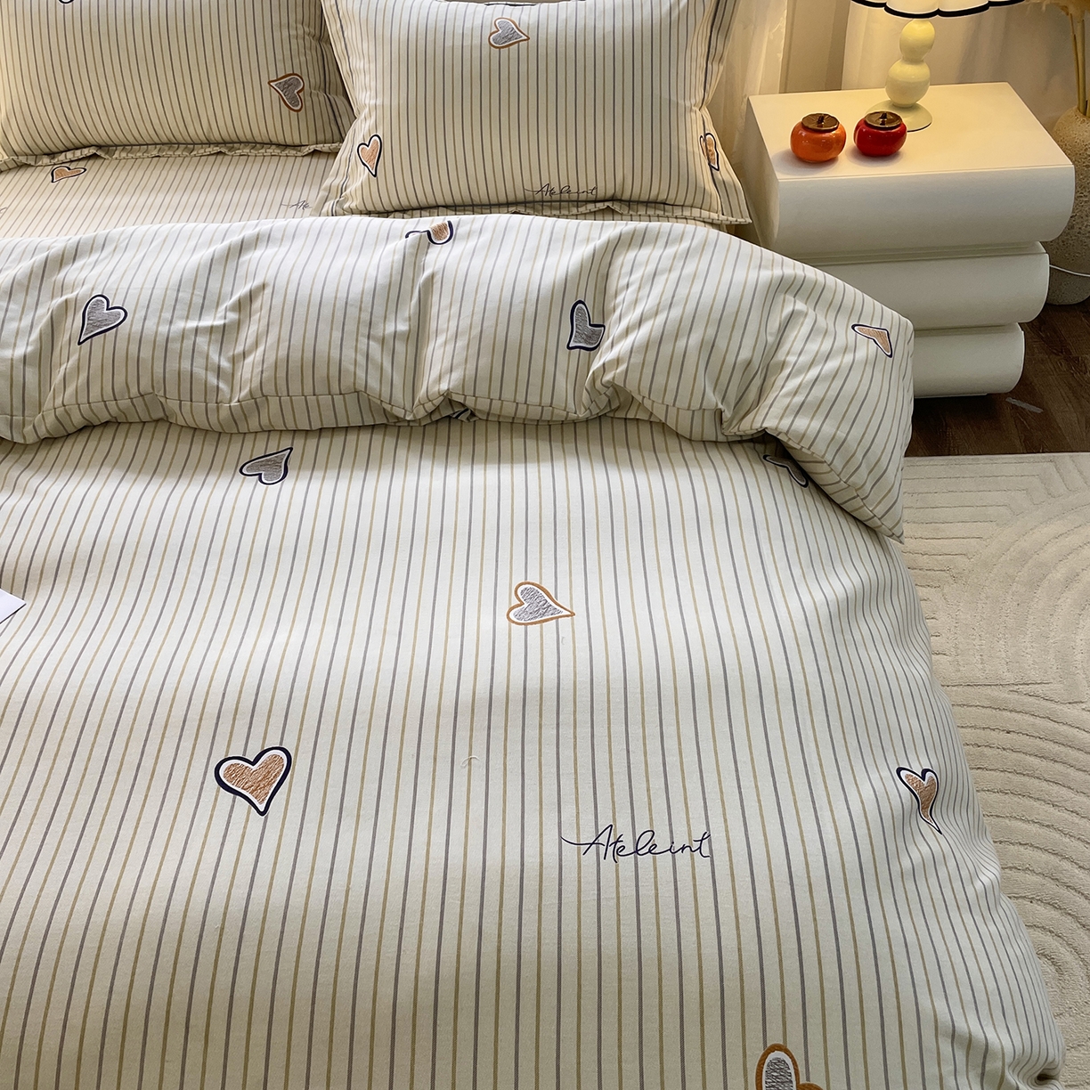 91家纺网 家纺一手货源 找家纺 仟岸家纺 2025新款亲肤舒适全棉磨毛四件套系列 心动日记