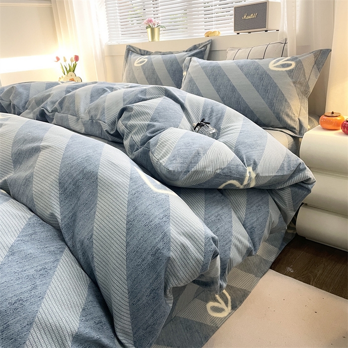 91家纺网 家纺一手货源 找家纺 仟岸家纺 2025新款亲肤舒适全棉磨毛四件套系列 一心一意蓝