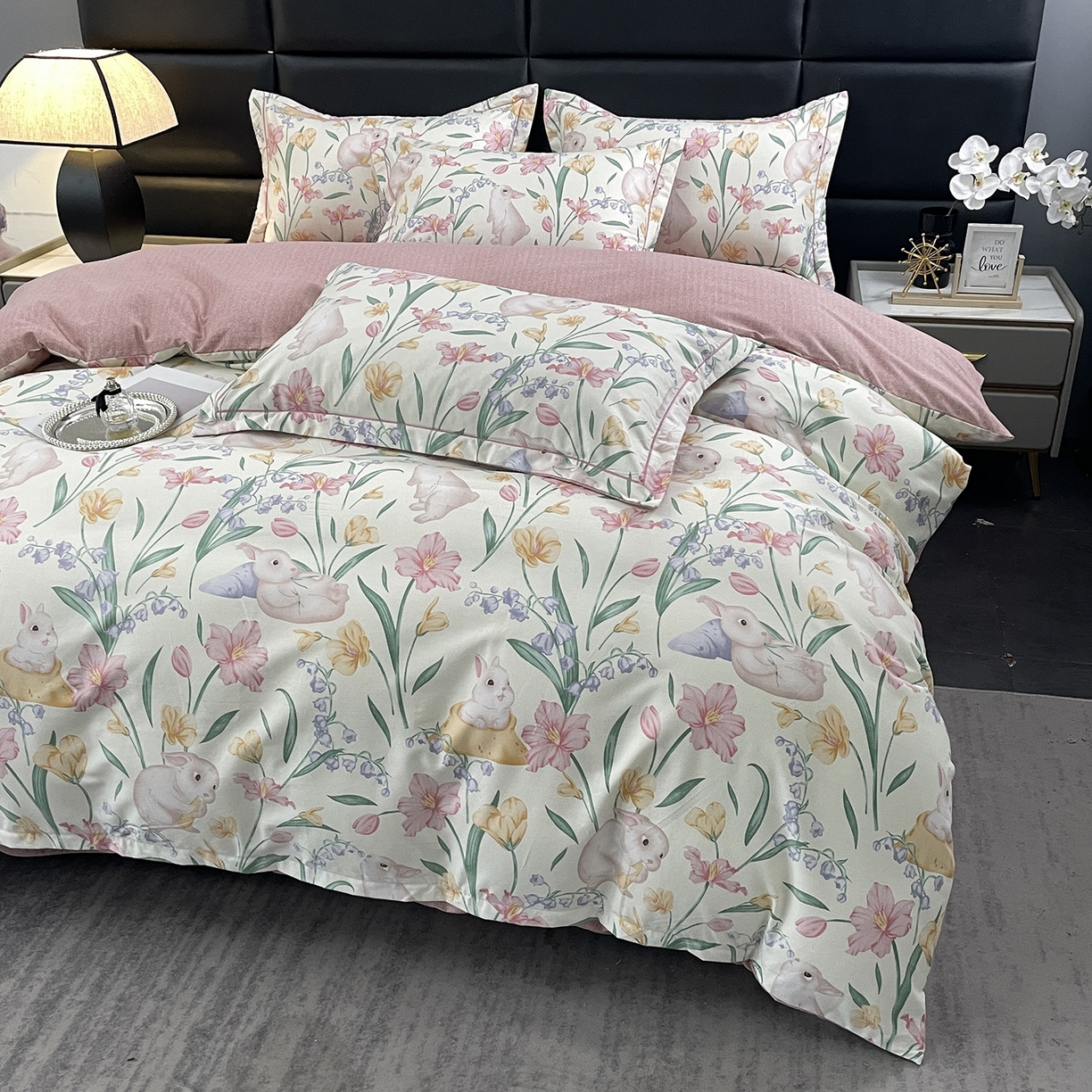 91家纺网 家纺一手货源 找家纺 仟岸家纺 2025新款亲肤舒适全棉磨毛四件套系列 田园兔