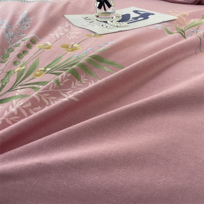 91家纺网 家纺一手货源 找家纺 仟岸家纺 2025新款亲肤舒适全棉磨毛四件套系列 悦动心颜 粉