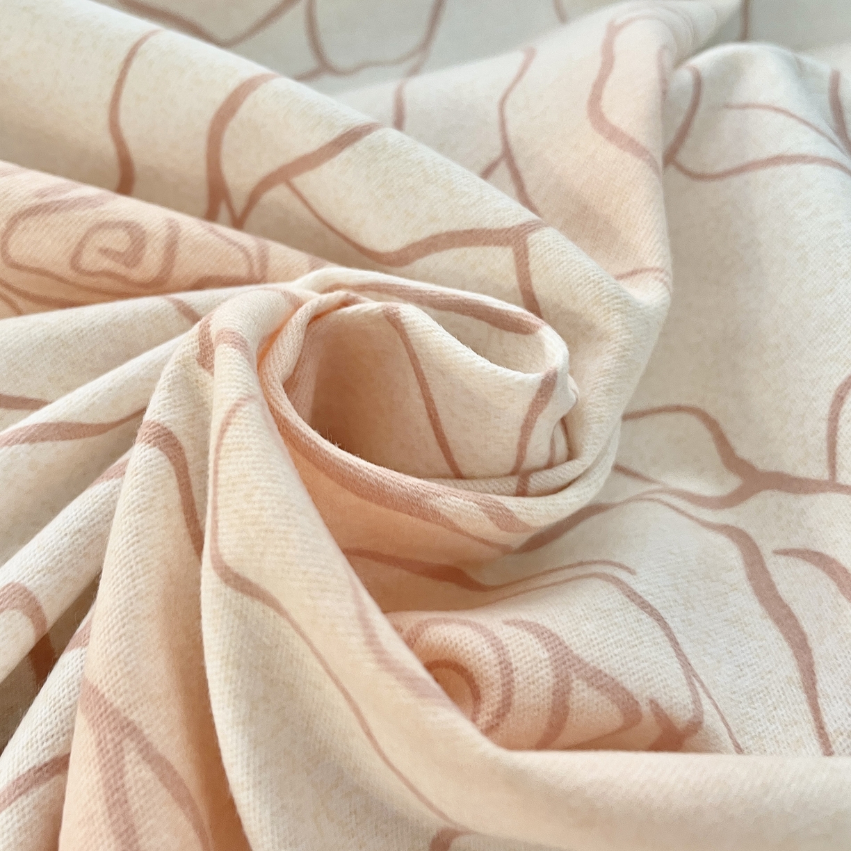 91家纺网 家纺一手货源 找家纺 仟岸家纺 2025新款亲肤舒适全棉磨毛四件套系列 微光玫瑰