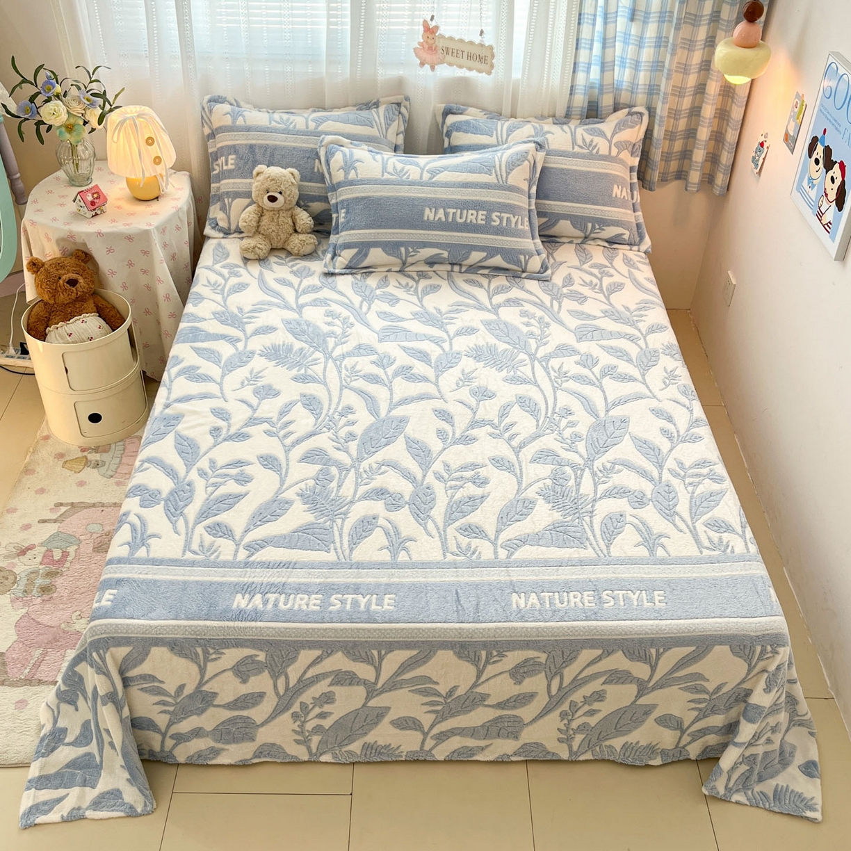 91家纺网 家纺一手货源 找家纺 川悦生活 2025新款高克重双面雪花绒印花毛毯三件套 毛毯月桂-蓝