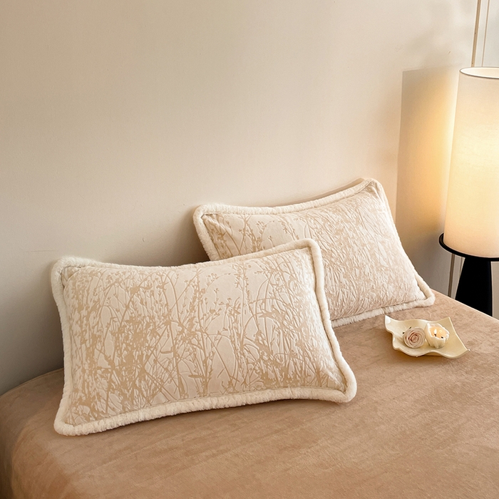 91家纺网 家纺一手货源 找家纺 吾诺家居 230克兔毛边雕花绒四件套-秋意系列 秋意