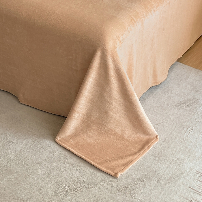 91家纺网 家纺一手货源 找家纺 吾诺家居 230克兔毛边雕花绒四件套-秋意系列 秋意