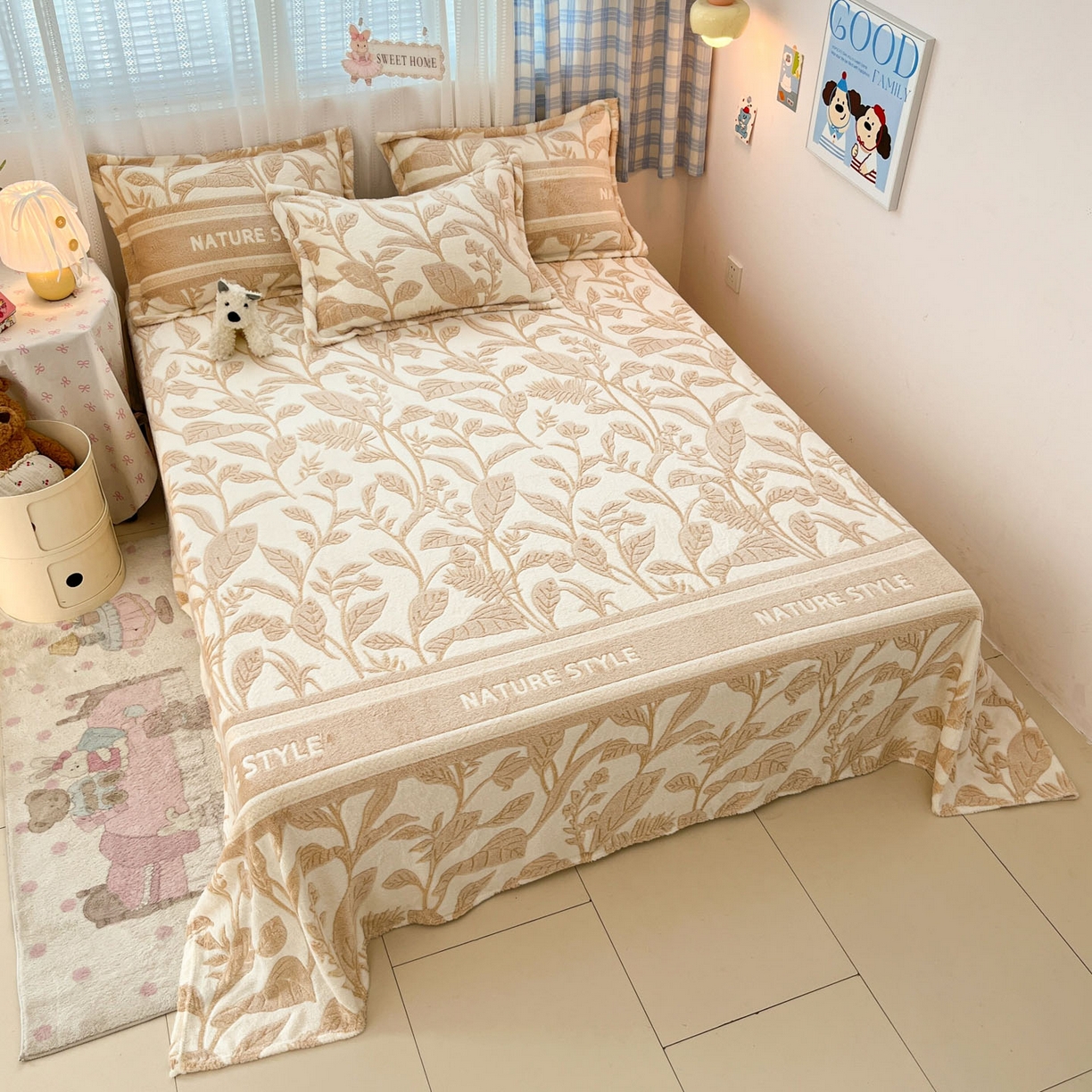 91家纺网 家纺一手货源 找家纺 川悦生活 2025新款高克重双面雪花绒印花毛毯三件套 毛毯月桂-浅咖