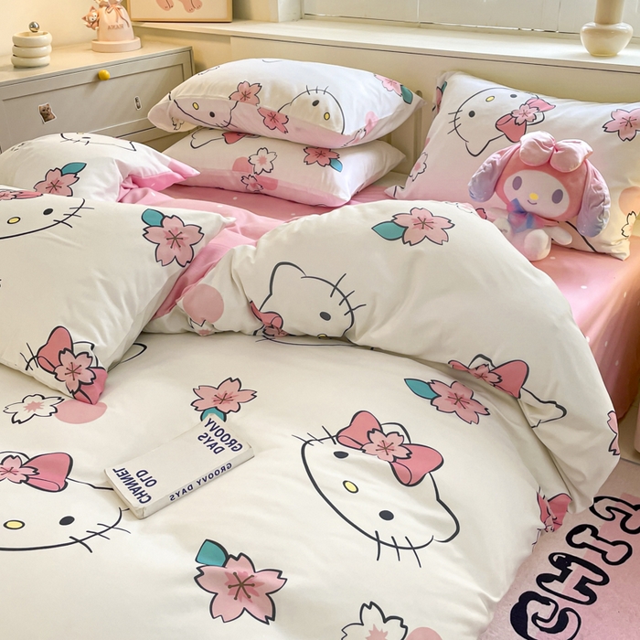 91家纺网 家纺一手货源 找家纺 港岛妹妹 2025新款云朵水洗工艺三丽鸥四件套 三丽鸥-樱花kt猫