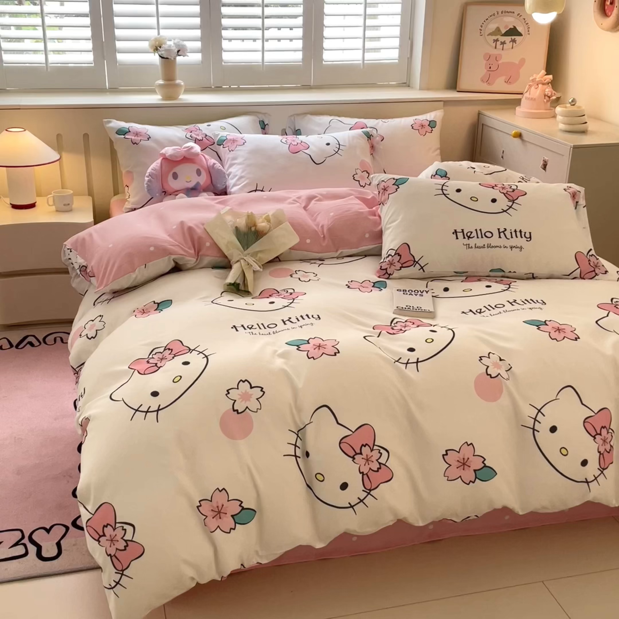 91家纺网 家纺一手货源 找家纺 港岛妹妹 2025新款云朵水洗工艺三丽鸥四件套 三丽鸥-樱花kt猫