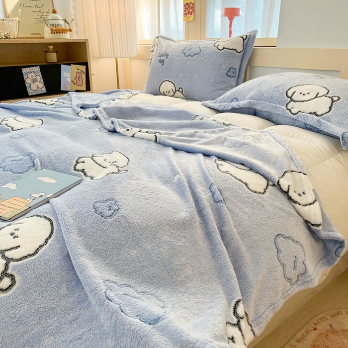 91家纺网 家纺一手货源 找家纺 川悦生活 2025新款高克重双面雪花绒印花毛毯三件套 毛毯云朵奶狗