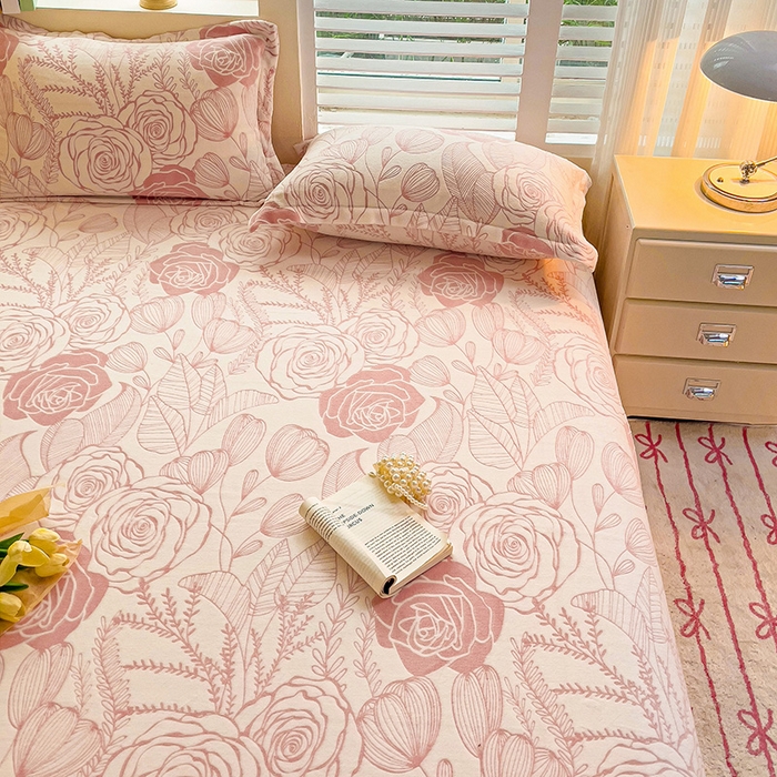 91家纺网 家纺一手货源 找家纺    名兮-2025新款秋冬加厚立体高克重浮雕绒床单款 朵美-粉