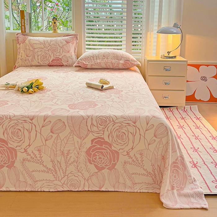 91家纺网 家纺一手货源 找家纺    名兮-2025新款秋冬加厚立体高克重浮雕绒床单款 朵美-粉