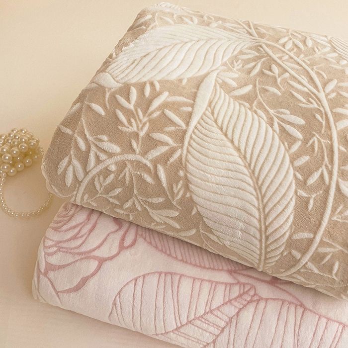 91家纺网 家纺一手货源 找家纺    名兮-2025新款秋冬加厚立体高克重浮雕绒床单款 千叶-咖