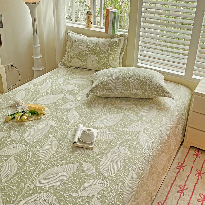 91家纺网 家纺一手货源 找家纺    名兮-2025新款秋冬加厚立体高克重浮雕绒床单款 千叶-绿