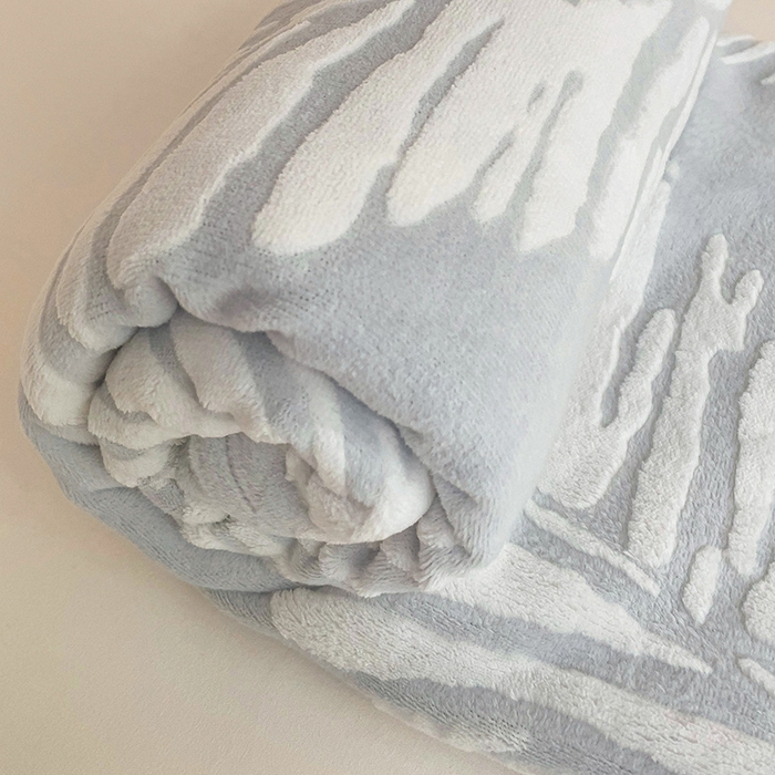    名兮-2025新款秋冬加厚立体高克重浮雕绒床单款 羽毛-灰