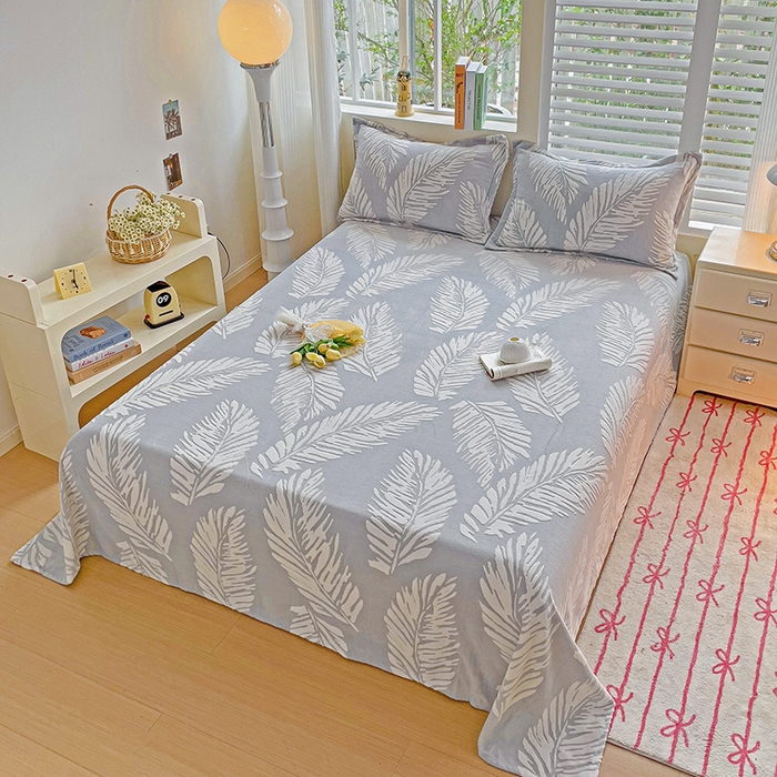 91家纺网 家纺一手货源 找家纺    名兮-2025新款秋冬加厚立体高克重浮雕绒床单款 羽毛-灰