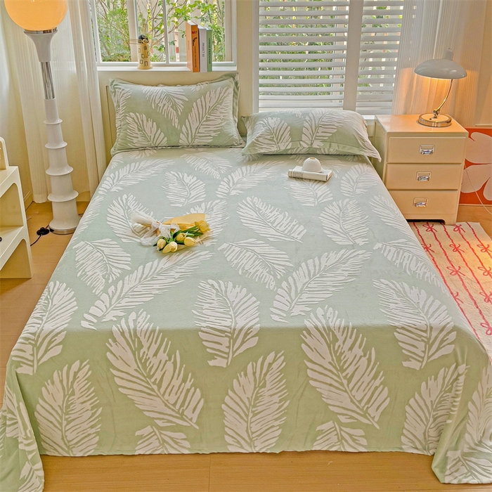 91家纺网 家纺一手货源 找家纺    名兮-2025新款秋冬加厚立体高克重浮雕绒床单款 羽毛-绿