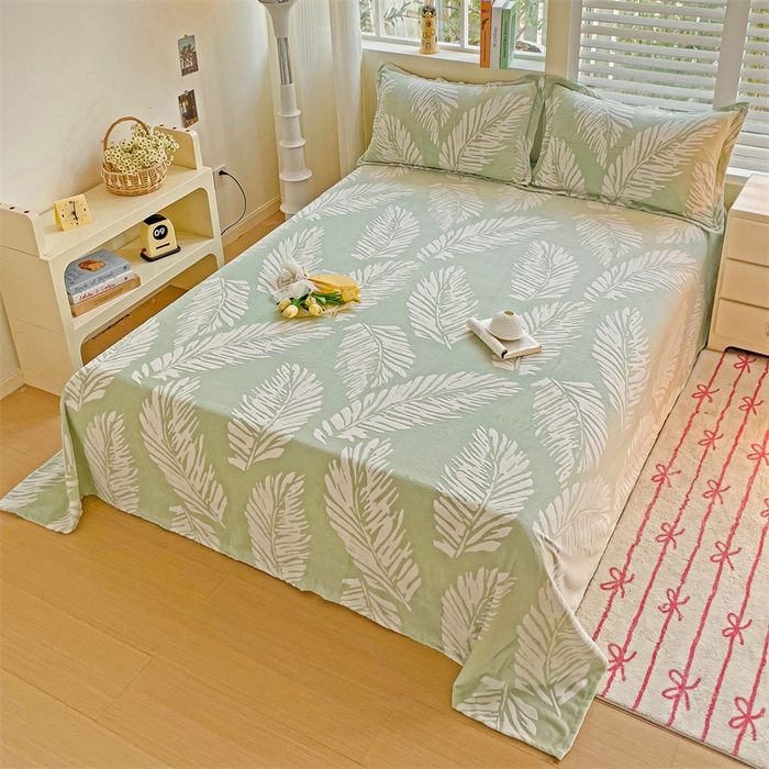 91家纺网 家纺一手货源 找家纺    名兮-2025新款秋冬加厚立体高克重浮雕绒床单款 羽毛-绿