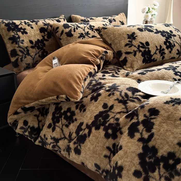 91家纺网 家纺一手货源 找家纺 九花鹿 2025新款A类高克重兔毛绒保暖印花四件套美拉德-枝蔓(咖)