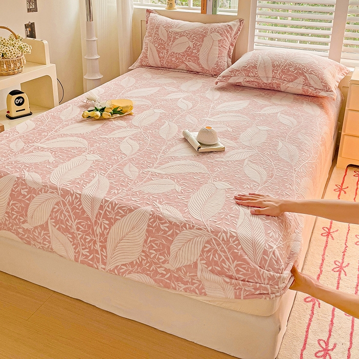 91家纺网 家纺一手货源 找家纺 名兮-2025新款立体高克重加厚浮雕绒单床笠款 千叶-粉