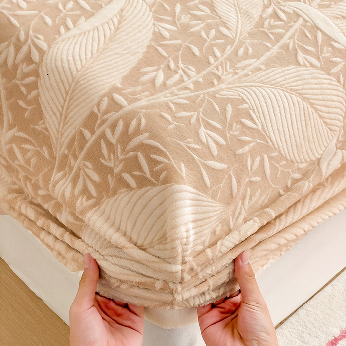 91家纺网 家纺一手货源 找家纺 名兮-2025新款立体高克重加厚浮雕绒单床笠款 千叶-咖