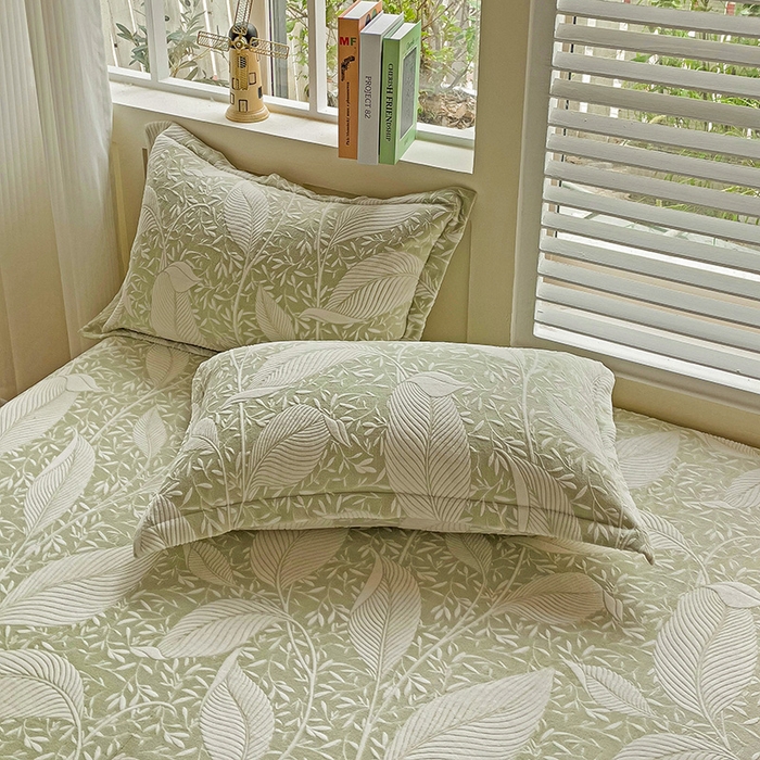 91家纺网 家纺一手货源 找家纺 名兮-2025新款立体高克重加厚浮雕绒单床笠款 千叶-绿