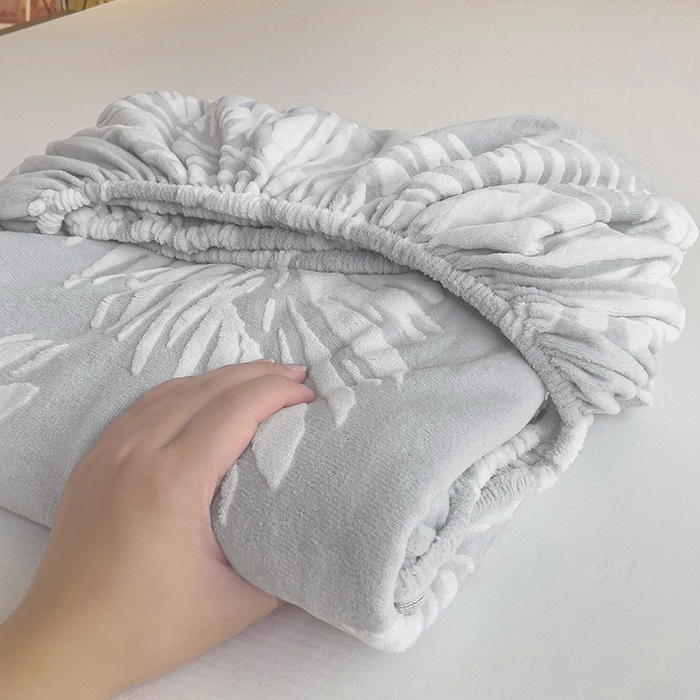 名兮-2025新款立体高克重加厚浮雕绒单床笠款 羽毛-灰