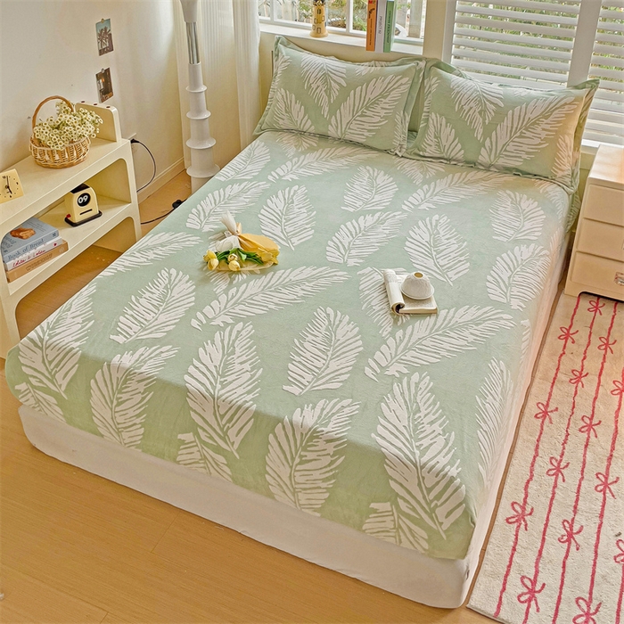 91家纺网 家纺一手货源 找家纺 名兮-2025新款立体高克重加厚浮雕绒单床笠款 羽毛-绿